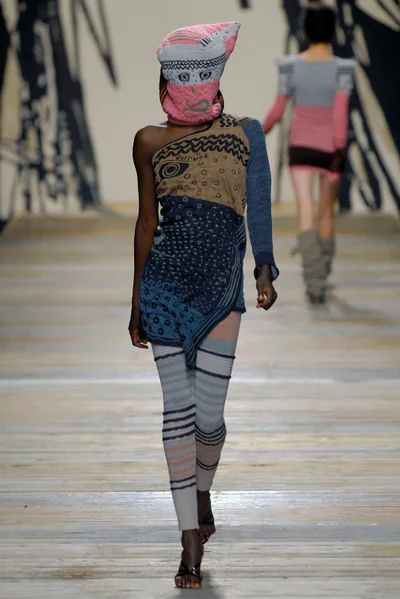 Look 24